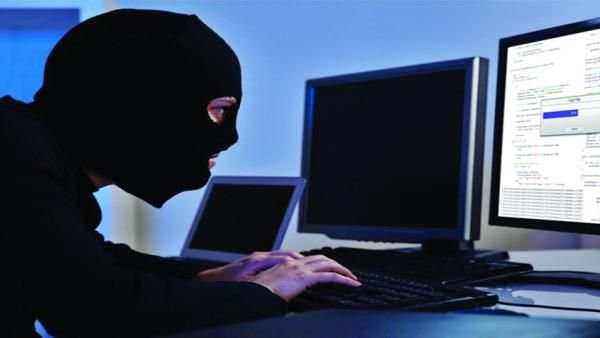 دام برس : القبض على أربعة أشخاص يتعاملون مع مواقع الكترونية مشبوهة