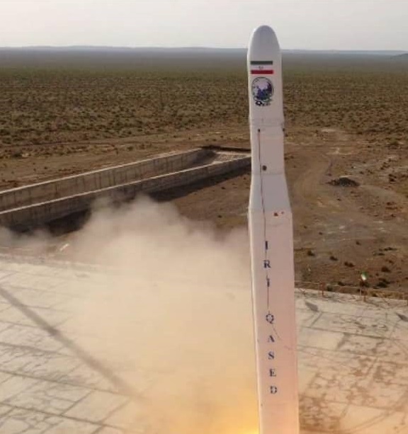 دام برس : إيران تعلن عن إطلاقها أول قمر صناعي عسكري بنجاح