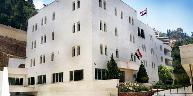 دام برس : السفارة السورية في لبنان توزع مساعدات مالية على اللاجئين المتضررين من حريق مخيم بحنين