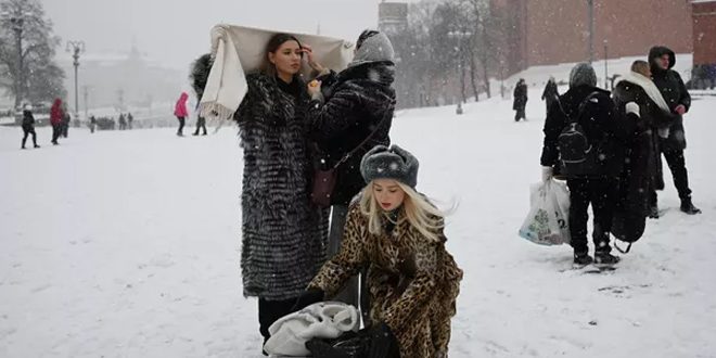 دام برس : دام برس | تساقط كثيف للثلوج في موسكو لم تشهده منذ 145 عاماً