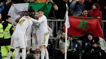 ريال مدريد يهزم برشلونة وينتزع صدارة 